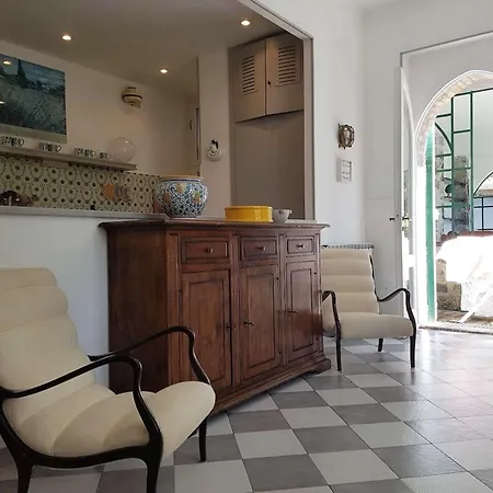 Apartman Benedetta Beautiful House - By The Sea