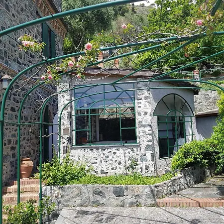 Benedetta Beautiful House - By The Sea *