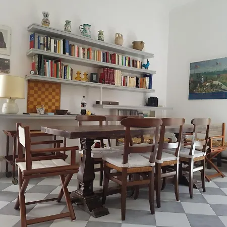 Benedetta Beautiful House - By The Sea