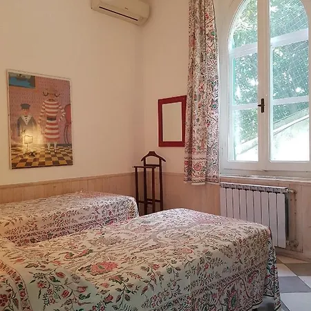 Benedetta Beautiful House - By The Sea Apartment