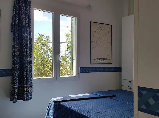 Benedetta Beautiful House - By The Sea * 레반토