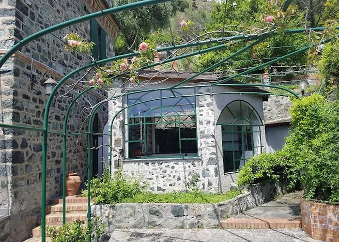 Benedetta Beautiful House - By The Sea